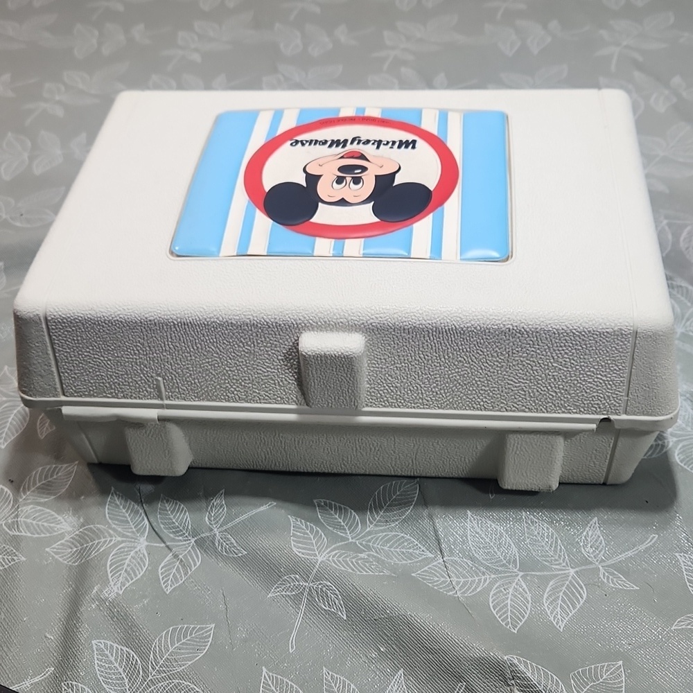 Mickey Mouse Record Player - Picture 8 of 8